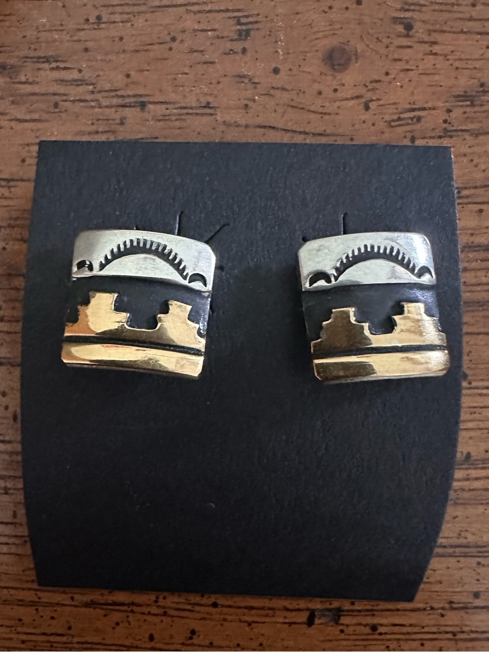 Tommy Singer (T&R Singer) sterling silver Navajo earrings